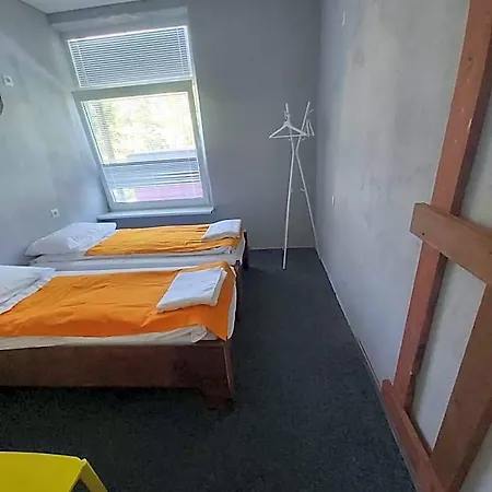 Estrella Hostel *