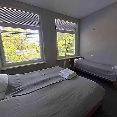 Estrella Hostel *